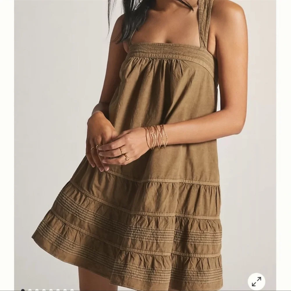 Anthropologie Stylish and Fashionable Pilcro Mini Swing Dress - Picture 2 of 4